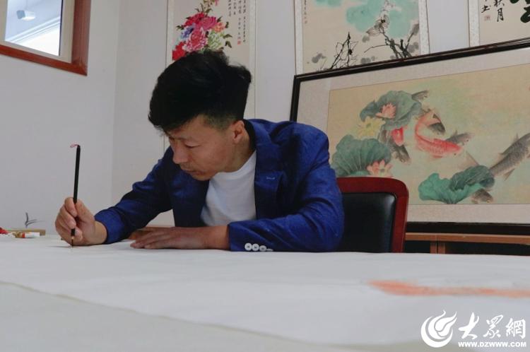 乘着文化的翅膀，高唐锦鲤“游进”千家万户！